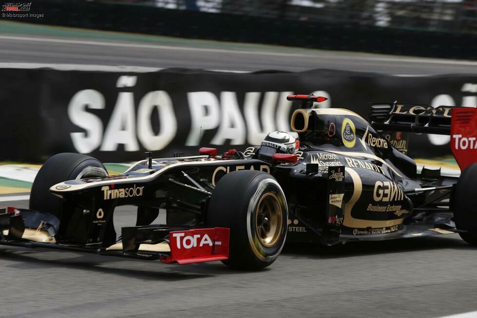 2012: Kimi Räikkönen rutscht im Brasilien-Grand-Prix von der Strecke und nimmt den 