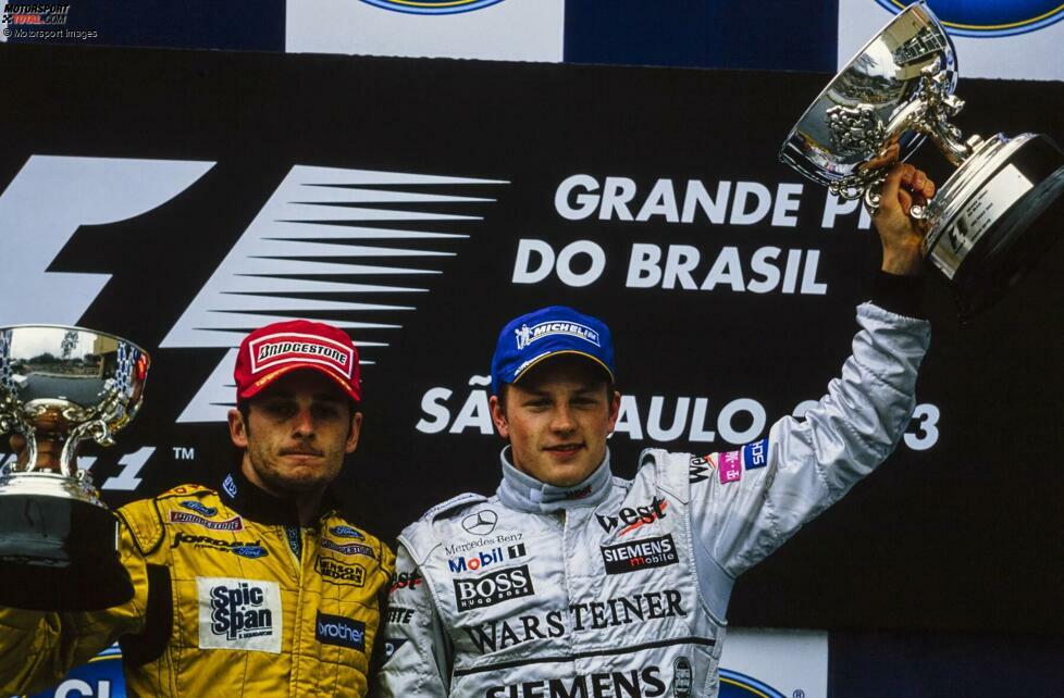 2003: Der Brasilien-Grand-Prix wird nach mehreren Unfällen vorzeitig abgebrochen, aber die Reihenfolge ist strittig. Die Formel 1 erklärt Kimi Räikkönen zum Sieger. Später kommt heraus: Giancarlo Fisichella hat gewonnen. Er bekommt den Siegerpokal nachträglich beim nächsten Rennen in Imola.