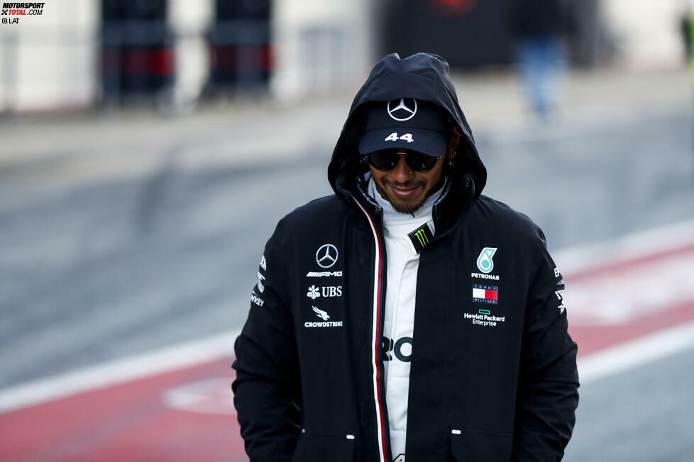 #1: Lewis Hamilton (Mercedes) - 24,2 Millionen Follower. Noch Fragen? Mit alleine 5,6 Millionen Followern auf Twitter wäre Hamilton schon die Nummer eins, mit seinen weiteren 14,4 Millionen von Instagram pulverisiert er die Konkurrenz. 4,2 Millionen Fans auf Facebook kommen noch dazu. Der Weltmeister dominiert auch in den sozialen Medien!