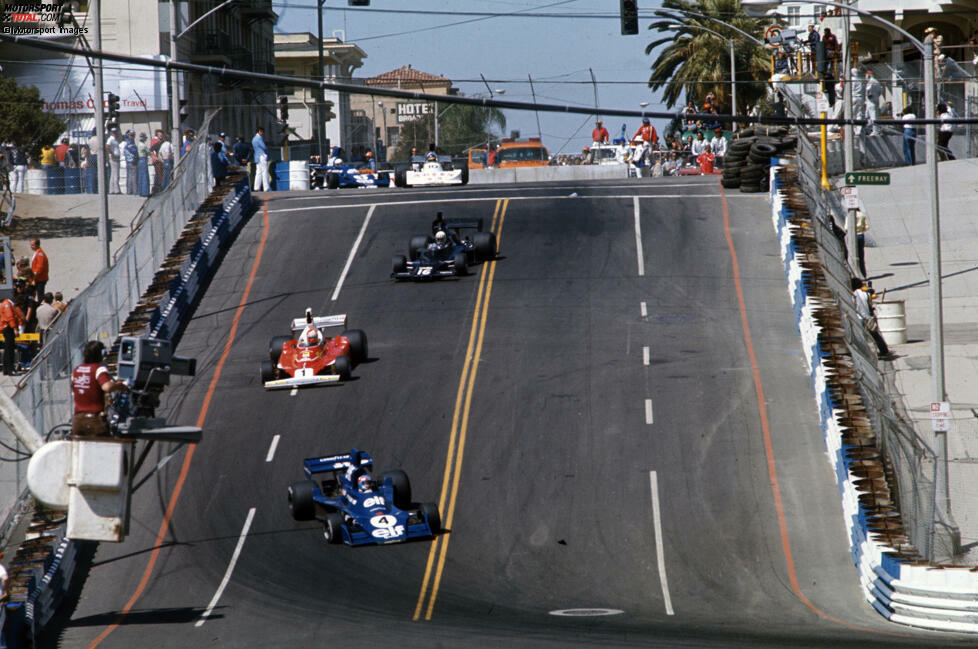 Bei Long Beach ist 1976 immerhin das drin, was draufsteht: USA-Grand-Prix West, weil es bereits ein US-Rennen in Watkins Glen gibt - das als Gegenstück aber nicht auf die Bezeichnung 