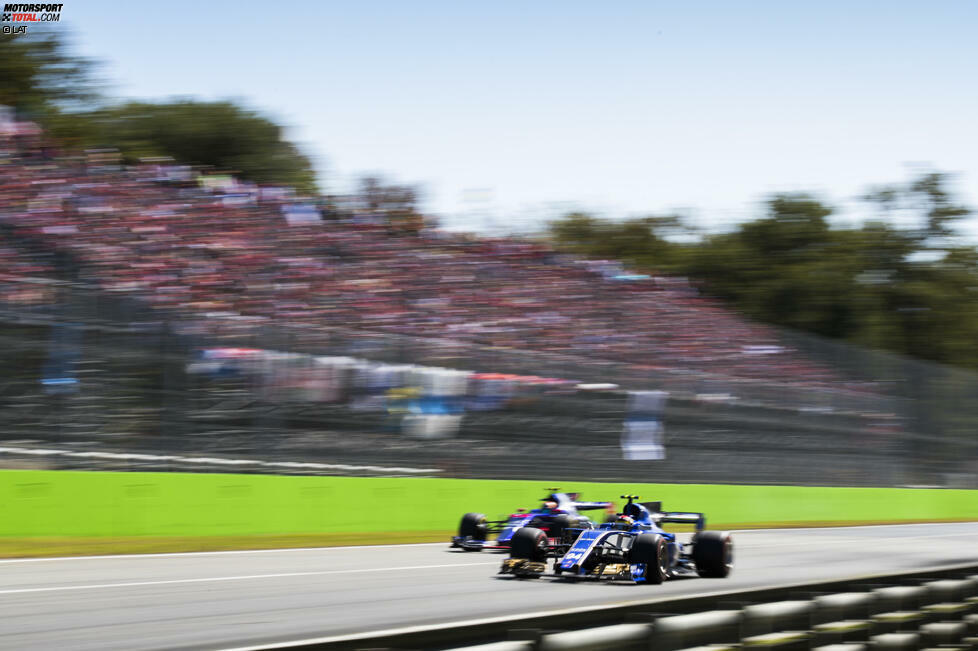 Die Autos erreichen in Monza eine Höchstgeschwindigkeit von 336 km/h - der dritthöchste Wert in der Formel 1: hinter Paul Ricard (340 km/h) und Mexiko-Stadt (350 km/h).