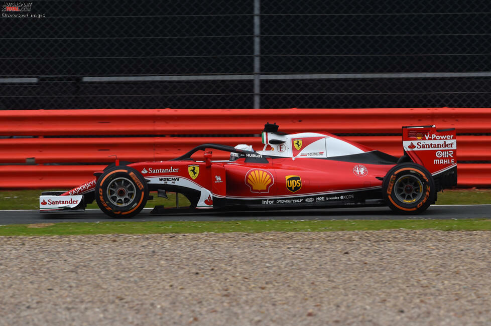 2016: Im Training zum britischen Grand Prix ist Sebastian Vettel probeweise mit dem Cockpitschutz Halo unterwegs, der in der Formel 1 ab 2018 zur Pflicht wird.