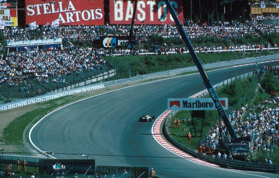 Erst drei Monate später, im September 1985, kehrt die Formel 1 nach Spa-Francorchamps zurück - und beginnt ihr Rennwochenende dann ganz von vorne.