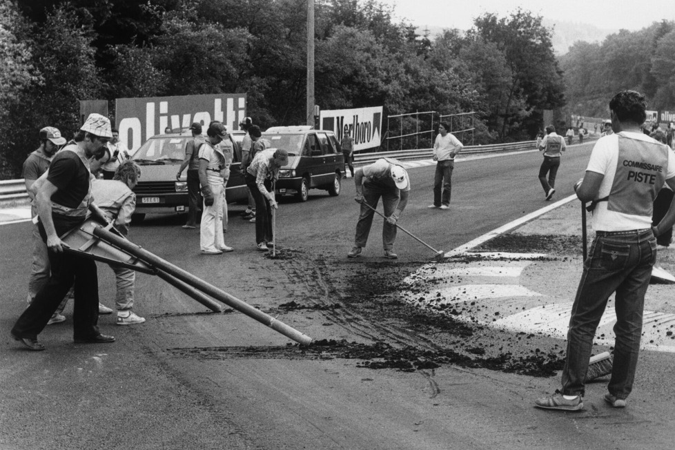 Einmalig in der Geschichte der Formel 1: Der Belgien-Grand-Prix 1985 in Spa wird über zwei Wochenenden ausgetragen. Hier ist die verrückte Story!