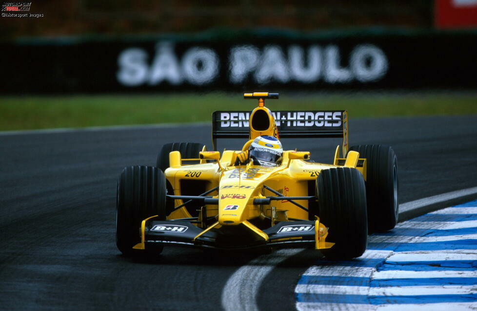 2003: Wer hat hier eigentlich gewonnen? Das ist am 6. April die meistgestellte Frage. Denn beim Abbruchrennen in Brasilien wird zunächst Kimi Räikkönen im McLaren als Sieger gewertet, aber ...