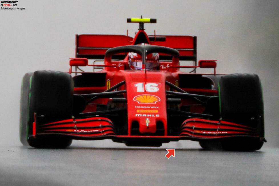 In dieser Aufnahme des Ferrari SF1000 ist eine Luftverwirbelung unter dem Auto erkennbar (siehe Pfeil).
