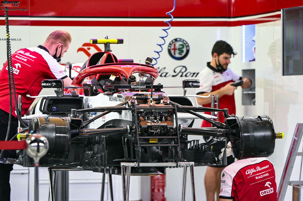 Alfa Romeo C39: Vorderrad-Aufhängung