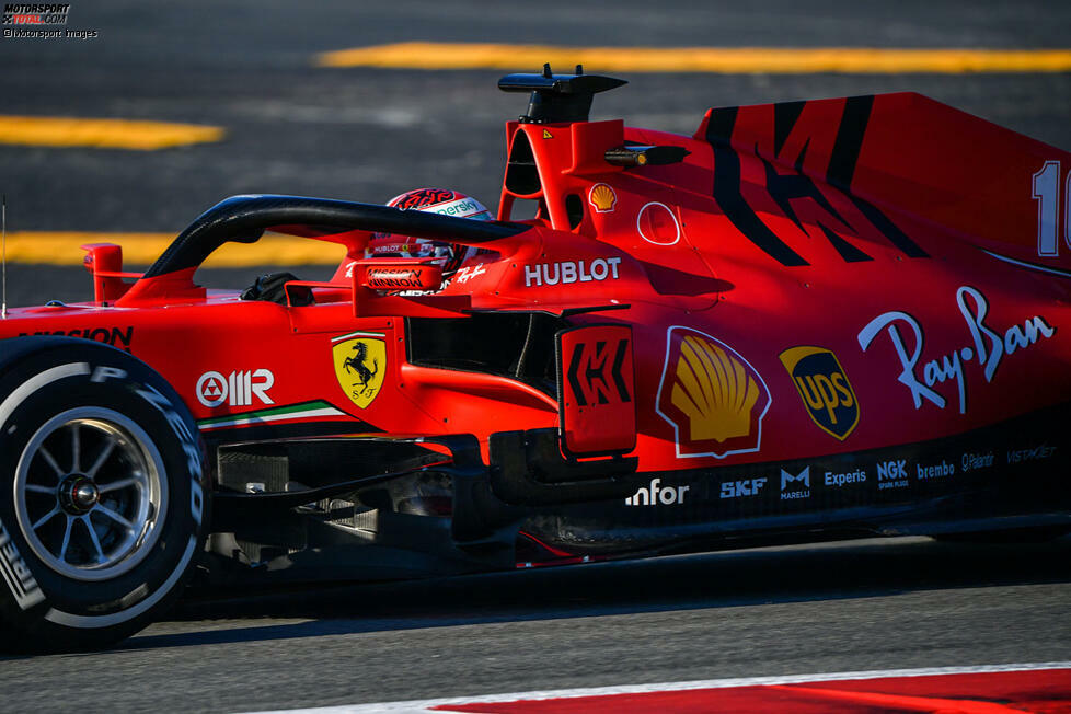 Auf diesem Bild des Ferrari SF1000 sind die seitlichen Windabweiser gut zu erkennen. Besonderes Augenmerk hat das Team dieses Jahr auf die beiden waagrecht gehaltenen 