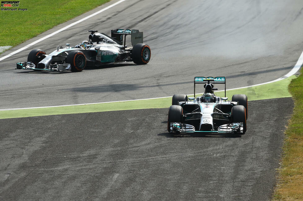 2014: Nico Rosberg unterläuft beim Italien-Grand-Prix in Monza ein Fahrfehler, er verliert die Führung im Rennen und den Sieg an Lewis Hamilton. Sofort wird vermutet: eine 