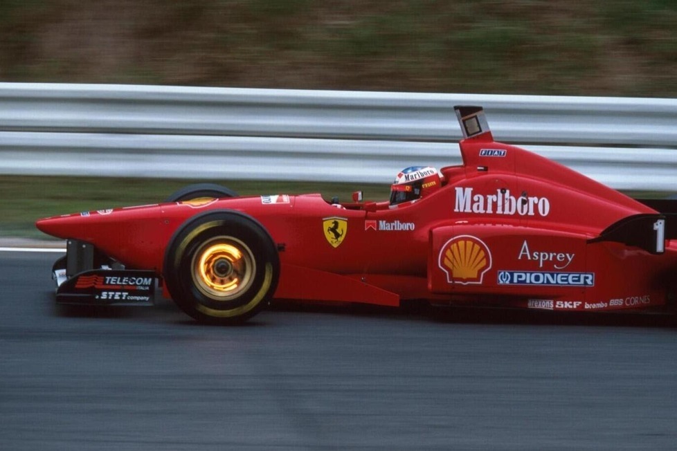 Rot, aber nicht immer und vor allem nicht immer im gleichen Ton: Wie sich die Ferrari-Farben im Laufe von sieben Jahrzehnten Formel 1 gewandelt haben