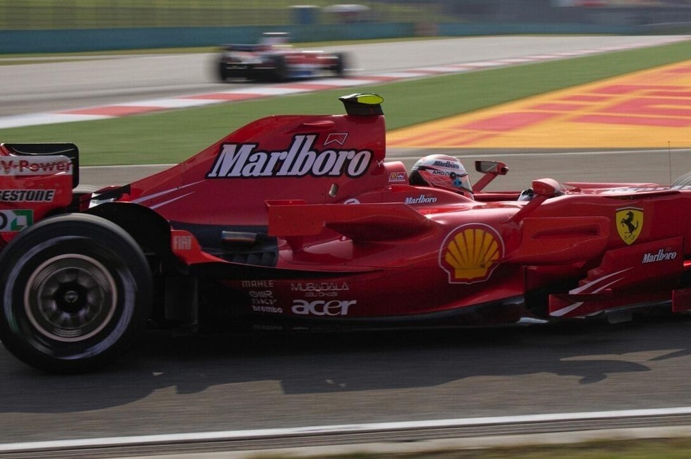 Kimi Räikkönen krönte sich in der Saison 2007 zum bis heute letzten Ferrari-Formel-1-Weltmeister - Unsere Fotostrecke zeigt, wie lange das mittlerweile her ist ...