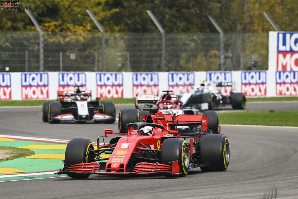 Sebastian Vettel (4): Dass er am Ende nur auf P12 landete, dafür hat das Team mit seinem langsamen Boxenstopp gesorgt. Sonst wären eventuell Punkte drin gewesen. Das täuscht aber nicht darüber hinweg, dass er auch in Imola wieder einmal klar langsamer als der Teamkollege war. Dazu im Qualifying unter anderem hinter Russell im Williams.