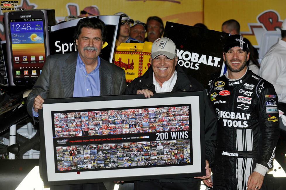 #56: Darlington I 2012 - zweiter Southern-500-Sieg und der 200. Sieg in der Geschichte von Hendrick Motorsports in der höchsten NASCAR-Liga