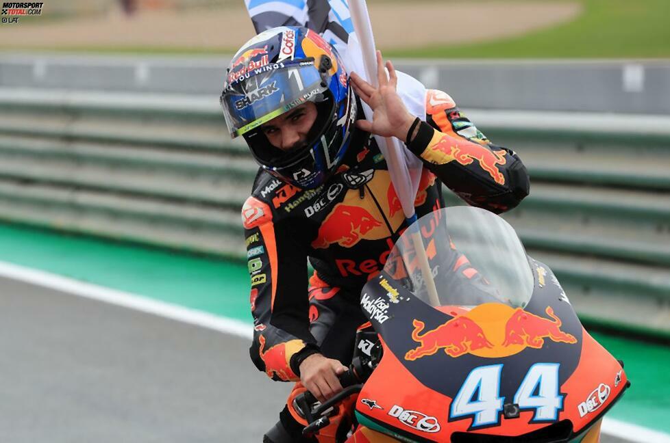 Ebenfalls zwölfmal stand Miguel Oliveira mit KTM ganz oben auf dem Treppchen (Moto3: 6, Moto2: 6). Mittlerweile fährt er für Tech-3-KTM in der MotoGP.