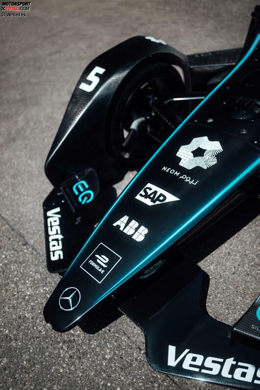 Das schwarze Design des Formel-E-Autos von Mercedes.