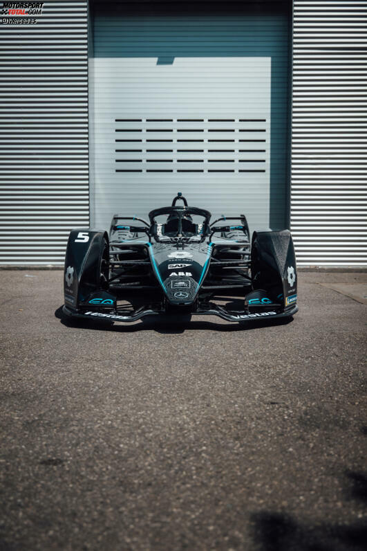 Das schwarze Design des Formel-E-Autos von Mercedes.