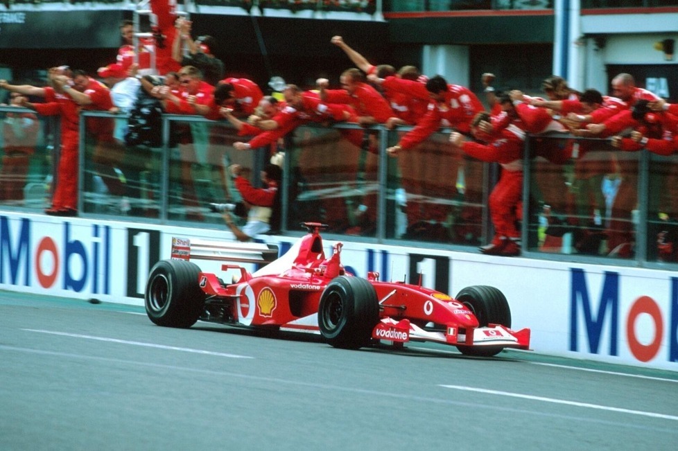 Die 2000er-Jahre haben viele legendäre Formel-1-Momente geliefert - Wir blicken auf 20 prägende Ereignisse des Jahrzehnts zwischen 2000 und 2009 zurück