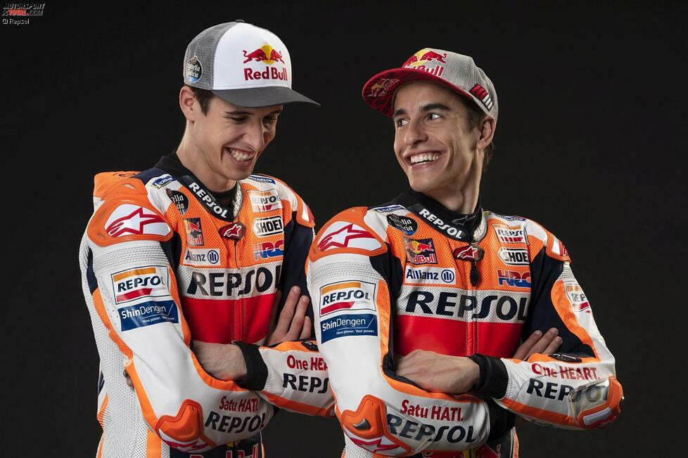 2020 treten die beiden Marquez-Brüder als Teamkollegen bei Repsol-Honda an. Es ist das erste Mal überhaupt, dass Geschwister im selben Team fahren. Leider verletzt sich Marc schon beim ersten Rennen und fällt für den Rest der Saison aus.