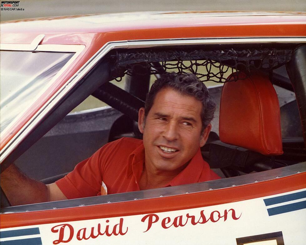 2. David Pearson: 105 Siege (erster Sieg: Charlotte 1961 - letzter Sieg: Darlington 1980)