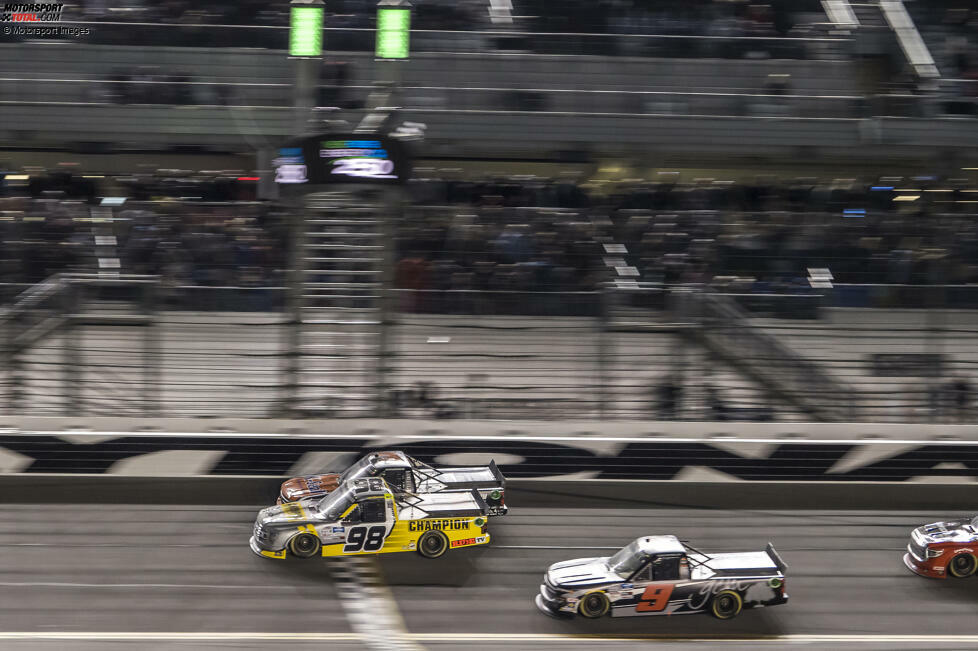 #2: 0,010 Sekunden zwischen Grant Enfinger und Jordan Anderson - NextEra Energy Resources 250 der NASCAR Gander RV & Outdoors Truck Series am 14. Februar in Daytona