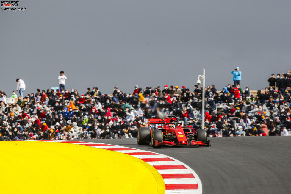 Sebastian Vettel (4): Qualifying völlig verkorkst und sogar hinter Russell im Williams gelandet. Nicht nur er selbst wundert sich, wie das möglich ist, wenn der Teamkollege in die zweite Reihe fährt. Im Rennen dann besser unterwegs und immerhin noch einen Punkt mitgenommen. Zufrieden sind damit aber weder wir noch er selbst.