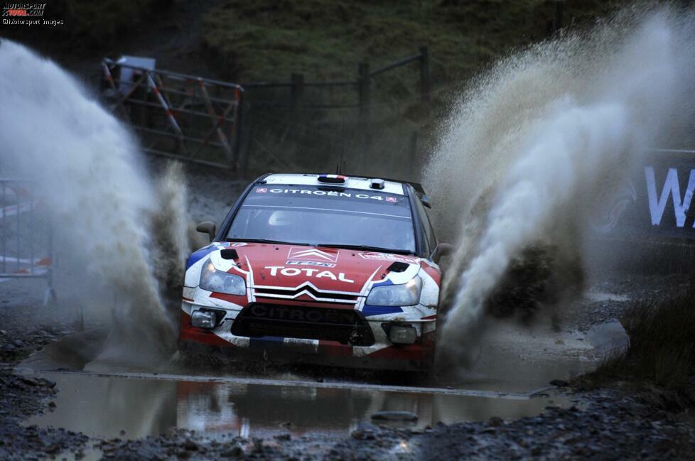 Zur Belohnung für den Junior-Titel bekommt Ogier von Citroen bei der Rallye Großbritannien seinen ersten Start im WRC-Auto geschenkt. Dabei schockt er die Konkurrenz und gewinnt gleich die erste WP. Auf Platz acht liegend scheidet Ogier am zweiten Tag nach einem Unfall aus.