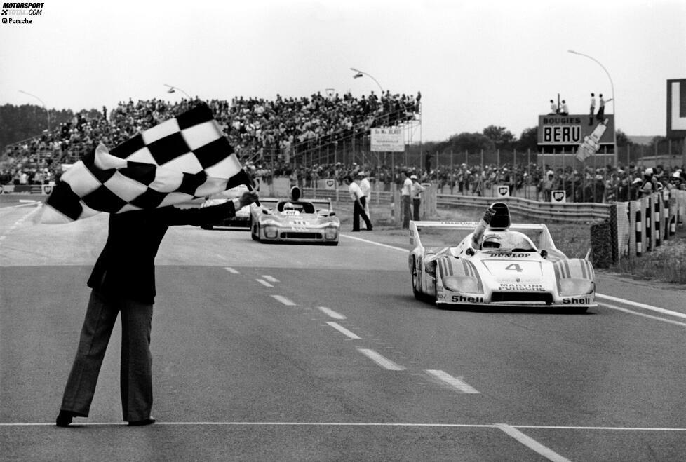 1977: Le Mans Gesamtsieger: Porsche 936 Spyder (#4) mit Jürgen Barth, Hurley Haywood und Jacky Ickx.