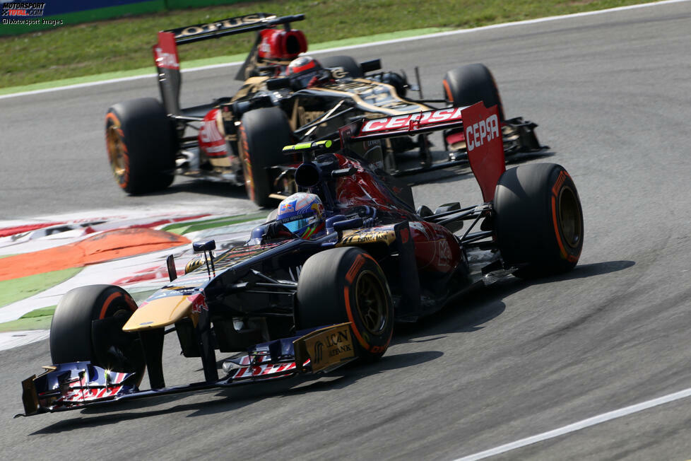 Nach seinem ersten Stammjahr behält Toro Rosso Ricciardo an der Seite von Vergne im Team. Beim Grand Prix von China und Italien schafft er im Mittelfeldteam jeweils den siebten Rang - seine bislang besten Platzierungen.