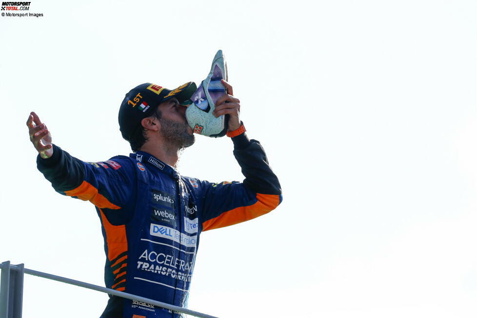 Die erste Saison wird jedoch zur Enttäuschung. Ricciardo steht deutlich im Schatten von Teamkollege Lando Norris und wird nur Gesamtachter. Einen Höhepunkt hat seine Saison aber doch: den überraschenden Sieg in Monza.