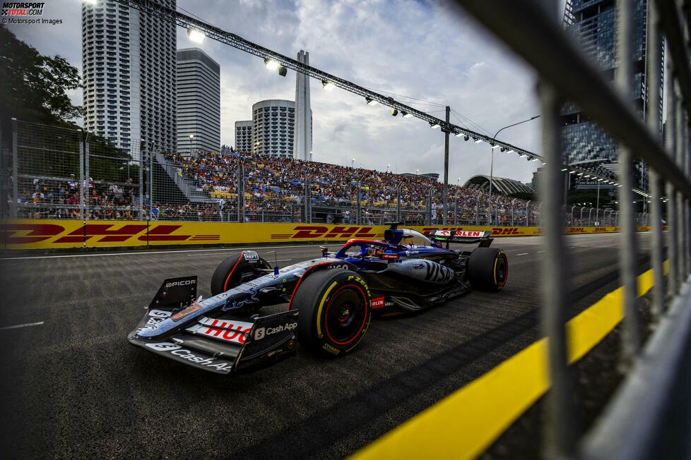 ... Racing Bulls und Red Bull beim Formel-1-Nachtrennen in Singapur aber (noch) nichts sagen wollen. Die Entscheidung ist aber bereits gefallen: Ricciardo fährt in Singapur seinen vorerst letzten Grand Prix, wird Letzter, aber darf sich noch die schnellste Runde holen. Vier Tage später ...