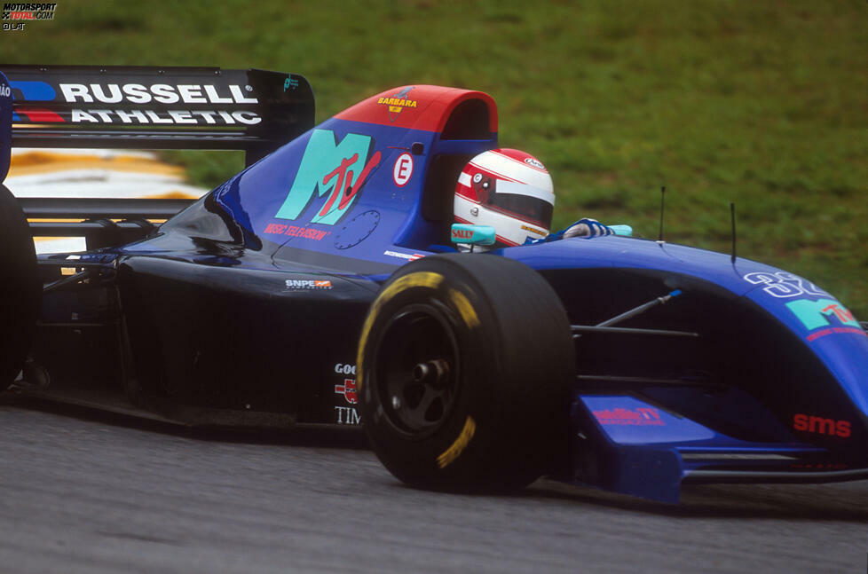 #9 Simtek: Mit nur 35 Angestellten wagt der Rennstall um Nick Wirth 1994 das Abenteuer Formel 1. Gegen die beiden hoffnungslosen Pacific gelingt vor allem David Brabham stets die Qualifikation für das Rennen, das ist aber auch der einzige Erfolg des Teams. Beim erst dritten Rennen kommt es jedoch zur Katastrophe.