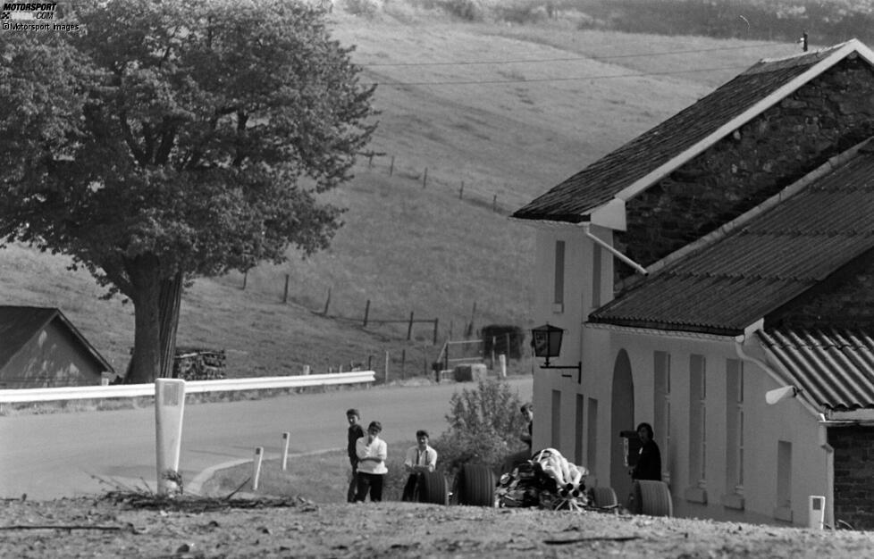 23 - Die Route 23 war Teil des ursprünglichen, 15 Kilometer langen Hochgeschwindigkeits-Straßenkurs zwischen Francorchamps, Malmedy und Stavelot. Er wurde 1920 eröffnet und gilt als eine der gefährlichsten Rennstrecken aller Zeiten. Nur vier Jahre später fand das erste 24-Stunden-Rennen statt.