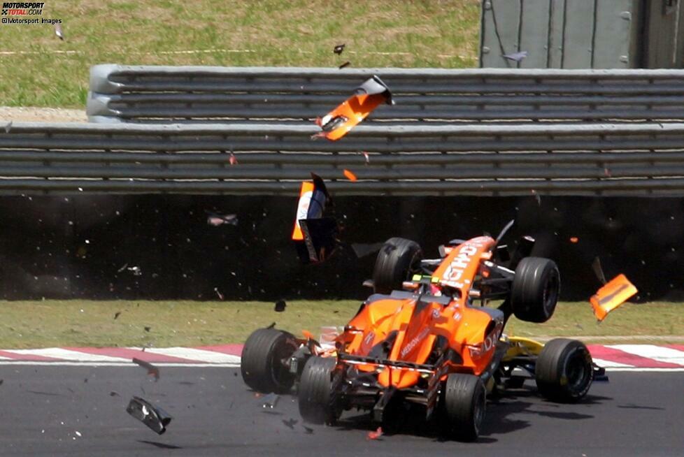 Abgesehen von seinem Heimrennen in Suzuka 2007 kommt er überhaupt nur einmal überhaupt in die Top 15 eines Grand Prix und seine Karriere endet bei HRT vorzeitig. Ein paar Jahre später gibt es noch ein erfolgloses Gastspiel in der Formel E, bevor sich der begeisterte DJ eher der Musik zuwidmet.