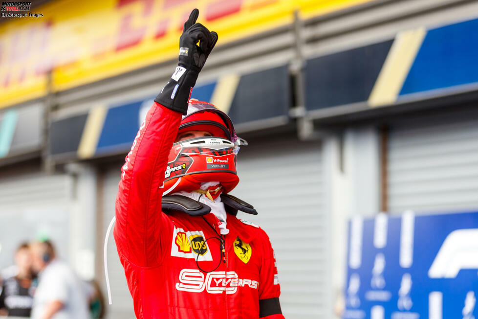 Noch emotionaler war nur sein erster Formel-1-Sieg in Belgien. Wenige Stunden nach dem tragischen Unfalltod seines Freundes Anthoine Hubert schlug Leclerc auf der Ardennen-Bahn zu. Den Sieg widmete er dem Formel-2-Fahrer.