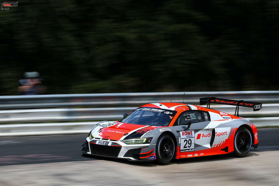 Land-Motorsport: Wolfgang und Christian Land nutzen die Lücke im GT-Masters-Kalender, um den werksunterstützten Boliden auf Herz und Nieren zu testen. #29 Kelvin van der Linde/Christopher Mies/Mattia Drudi