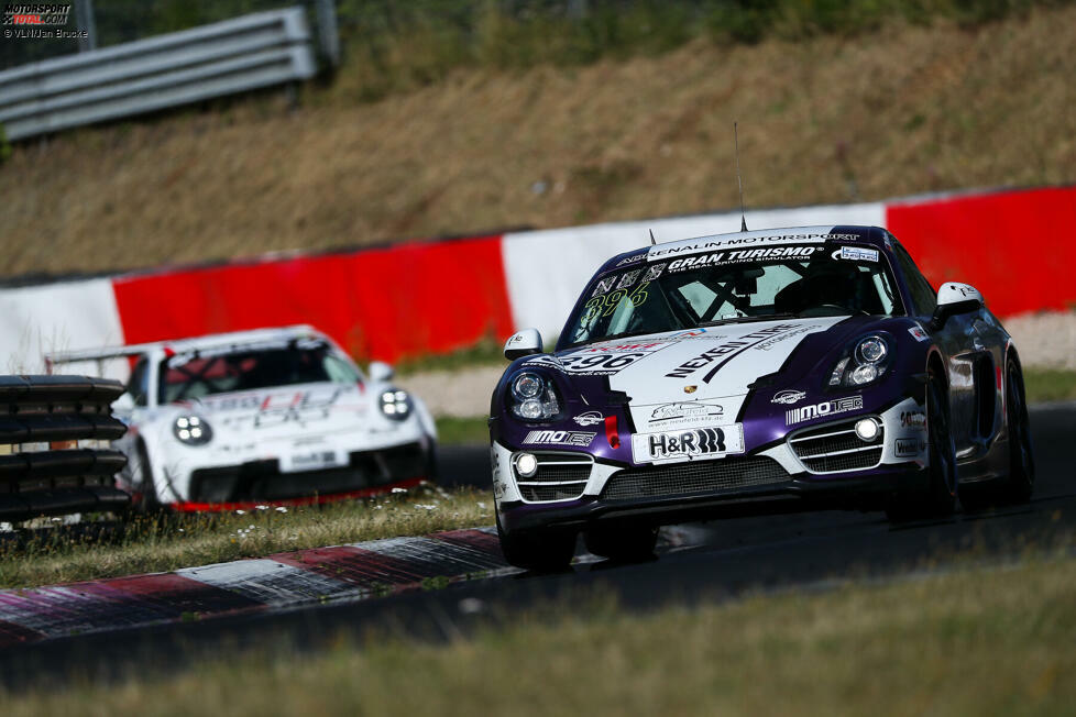 V6: Carlos Arimon Solivellas/Christian Büllesbach/Ulrich Korn/Andreas Schettler (Porsche Cayman S - Adrenalin Motorsport) - 30,00 Punkte