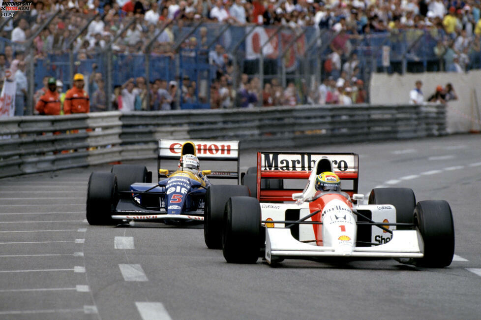 Nachdem der Brite die ersten fünf Saisonrennen in Folge gewinnen konnte - damals Rekord! - stoppte ihn erst Ayrton Senna beim sechsten Grand Prix in Monaco in einem packenden Duell.