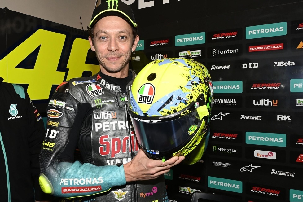 Bei seinem letzten MotoGP-Rennen in Italien bedankt sich Valentino Rossi mit einem Spezialhelm bei seinen Fans - Der Misano-Helm aus allen Blickwinkeln