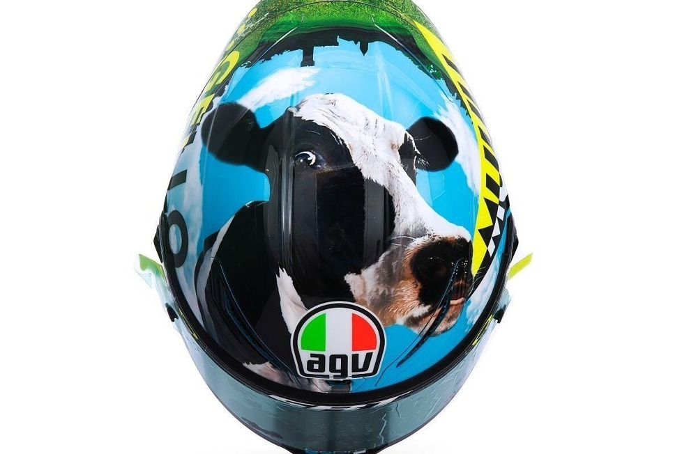 Traditionell fährt Valentino Rossi in Mugello mit einem speziellen Helmdesign - Der Helm für sein Heimrennen 2021 von allen Seiten in allen Details