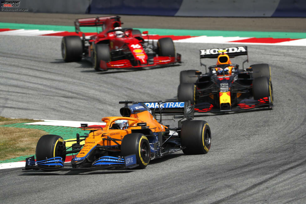 Daniel Ricciardo (3): Quali Flop, Rennen top - so kann man seine Leistung in einem Satz beschreiben. Dem Australier fehlt immer noch Vertrauen in den McLaren, und am meisten Zeit verliert er, hören wir aus dem Team, beim Bremsen. Gegen Lando Norris, der sich da mehr traut, sieht er ganz schlecht aus.