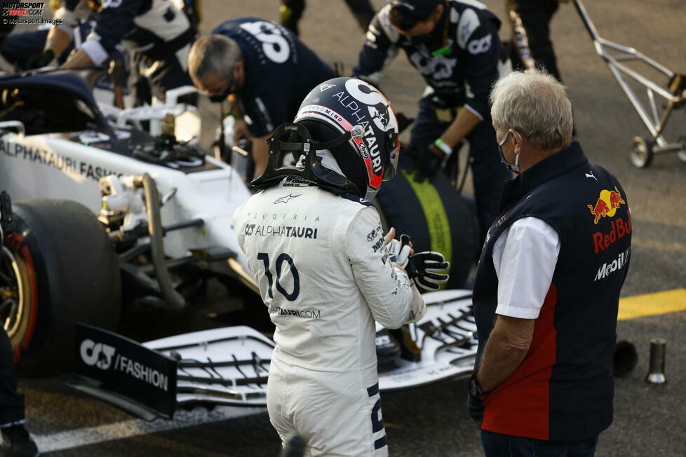 #10: Pierre Gasly hat für seine Formel-1-Karriere die Startnummer 10 gewählt. Damit gewann er 2013 den Titel in der Formel Renault. Außerdem ist er heute noch ein großer Fan von Fußball-Legende Zinedine Zidane, der in der französischen Nationalmannschaft ebenso mit der Rückenummer 10 spielte.