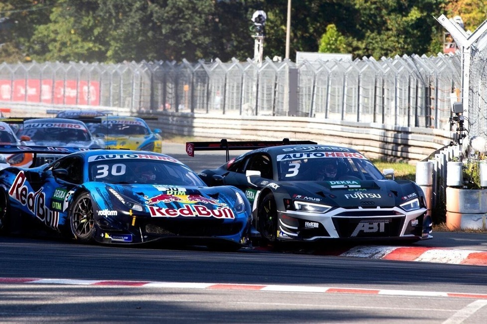 Die Kollision der Titelrivalen Kelvin van der Linde und Liam Lawson beim Saisonfinale auf dem Norisring riss den AF-Corse-Ferrari-Piloten aus dem Rennen.