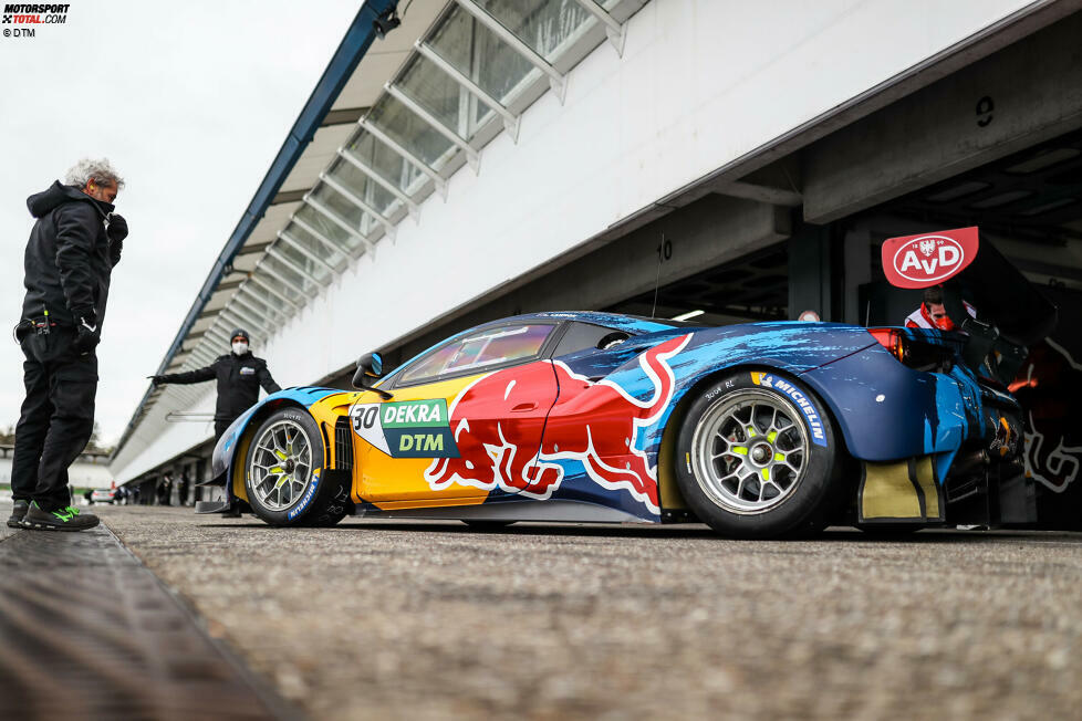 15 Minuten mehr Freies Training: Das Renn- und Qualifying-Format bleibt abgesehen von Monza, wo im Rennen nur 50 Minuten lang gefahren wird, gleich. Dafür dauern nun beide Freien Trainings am Freitag 45 Minuten, während das zweite in der Vergangenheit nur eine halbe Stunde lang war.