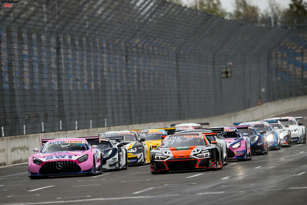 Indianapolis-Start statt stehender Start: Da die GT3-Autos über keine Performance-Kupplung verfügen, wird der bisher nur nach einer Safety-Car-Phase genutzte Indianapolis-Start in engen Zweierreihen auch als Rennstart eingeführt. Die DTM nennt ihn ab 2021 