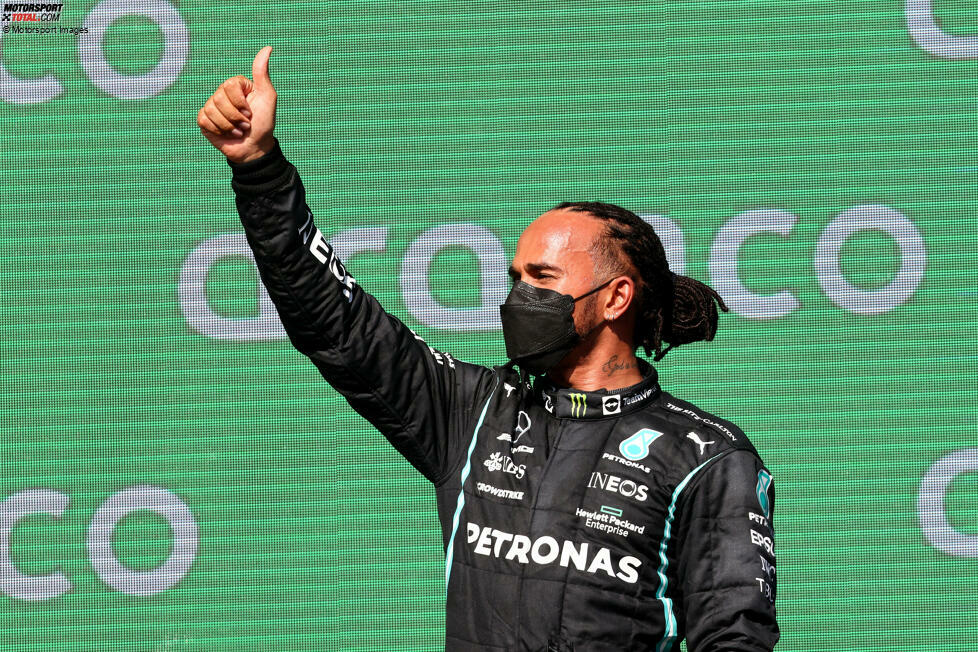 Lewis Hamilton (1): Er hat weder die Pole geholt noch das Rennen gewonnen, aber hat sich auch nichts vorzuwerfen. Ein super Start brachte ihn in Führung, am Ende aber hatte Verstappen die größeren Reserven. Glatte Eins oder Abzüge, weil es hätte mehr sein können? Wir waren uns nicht ganz einig, aber die Mehrheit sagte: Spitzenleistung!