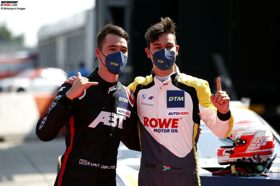 Zwei Brüder erobern die DTM: Auf dem Lausitzring sorgen Sheldon und Kelvin van der Linde für eine weitere Premiere. Die beiden Brüder aus Südafrika haben im Samstags-Qualifying die Nase vorn und besetzten damit im Rennen die erste Startreihe. Das sollte ihnen am Nachmittag jedoch kein Glück bringen: Kelvin wird Vierter, Sheldon Neunter.