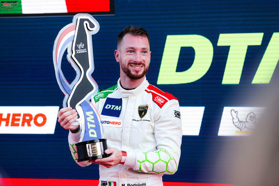 Und wenn wir schon bei Gaststartern sind: Mirko Bortolotti zeigt in Assen, wozu der Lamborghini fähig ist. Bei seinem Gastauftritt für T3 fährt er am Samstag als Zweiter auf das Siegertreppchen. 2022 wird auch Bortolotti voraussichtlich als Stammfahrer zurückkehren. Grasser Racing steigt mit vier Werks-Lambos ein.