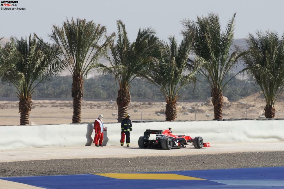 Den Beweis bleibt das Team in Bahrain schuldig. Für Timo Glock ist das Rennen nach 16 Runden wegen Getriebeproblemen beendet, Teamkollege Lucas di Grassi muss das Auto sogar noch deutlich früher abstellen. Zwei Runden weit kommt der Brasilianer, bevor die Hydraulik an seinem Fahrzeug streikt.