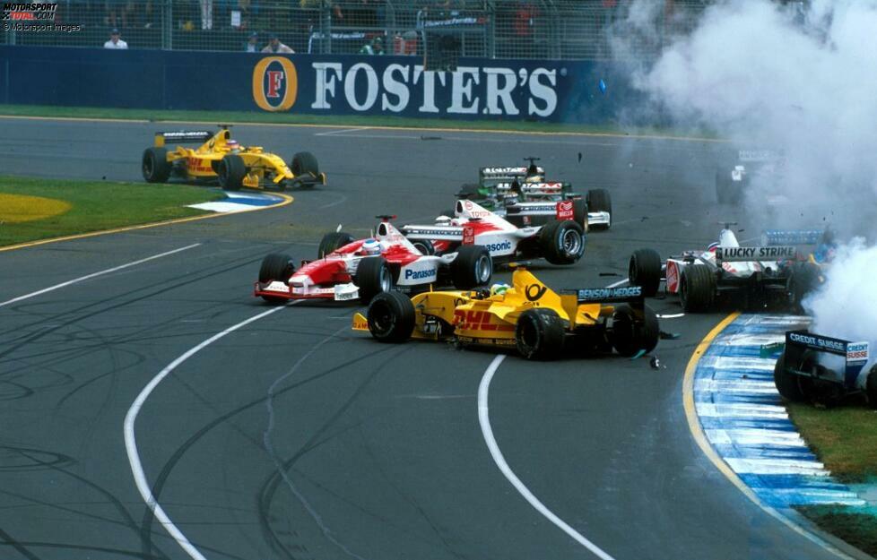 Den einzigen Punkt holt das Team ausgerechnet in Melbourne, weil viele Autos in die Kollision verwickelt sind - Minardi holt aber deren zwei und ist vorne. Weil McNish ein paar Meter weniger schafft als Massa, ist er in dieser Fotostrecke einen Platz weiter vorne. Ein Fahrer ist aber kaum zu toppen.
