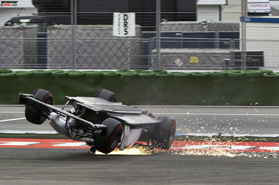 9. Felipe Massa (Deutschland 2014): Bereits am Start kommt es in Hockenheims schneller Kurve 1 zur Kollision zwischen dem Williams und Kevin Magnussen. Der gerät auf der Innenbahn leicht ins Rutschen und erwischt dann Massa, dessen Rennen nach nur wenigen Metern beendet ist.